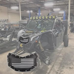 גריל קדמי עם דגל ארה"ב ל Maverick X3 